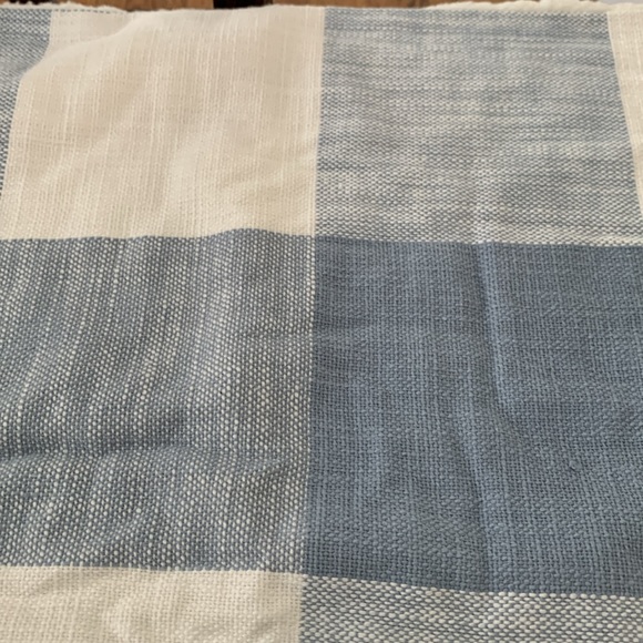 Pottery Barn Euro blue white checkered pattern fleece shams x 2 - Picture 2 of 7